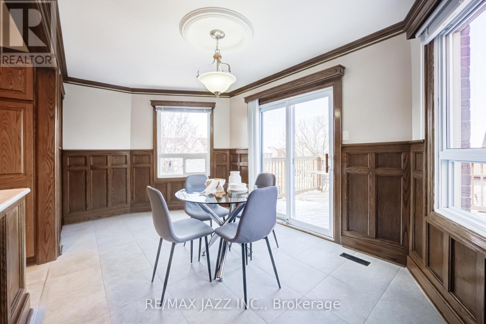 2 COOMER CRESCENT, Ajax (Central), Ontario, L1T3B6 — Photo 12