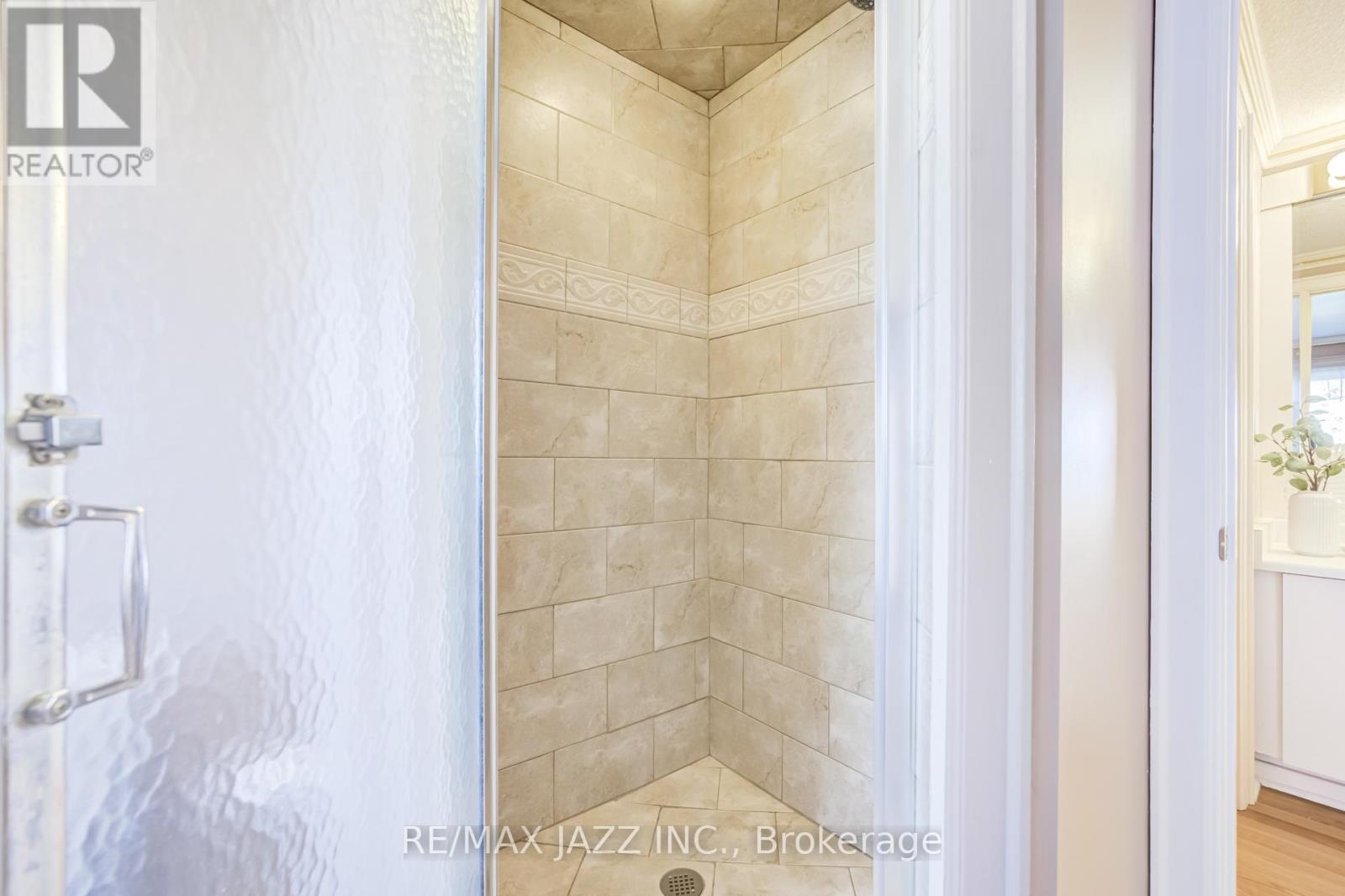 2 COOMER CRESCENT, Ajax (Central), Ontario, L1T3B6 — Photo 22