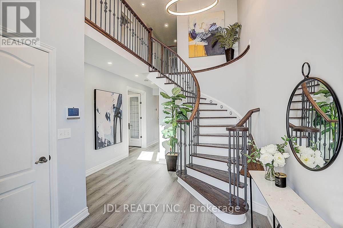 41 EMMITT ROAD W, Vaughan (Maple), Ontario, L6A3V8 — Photo 6