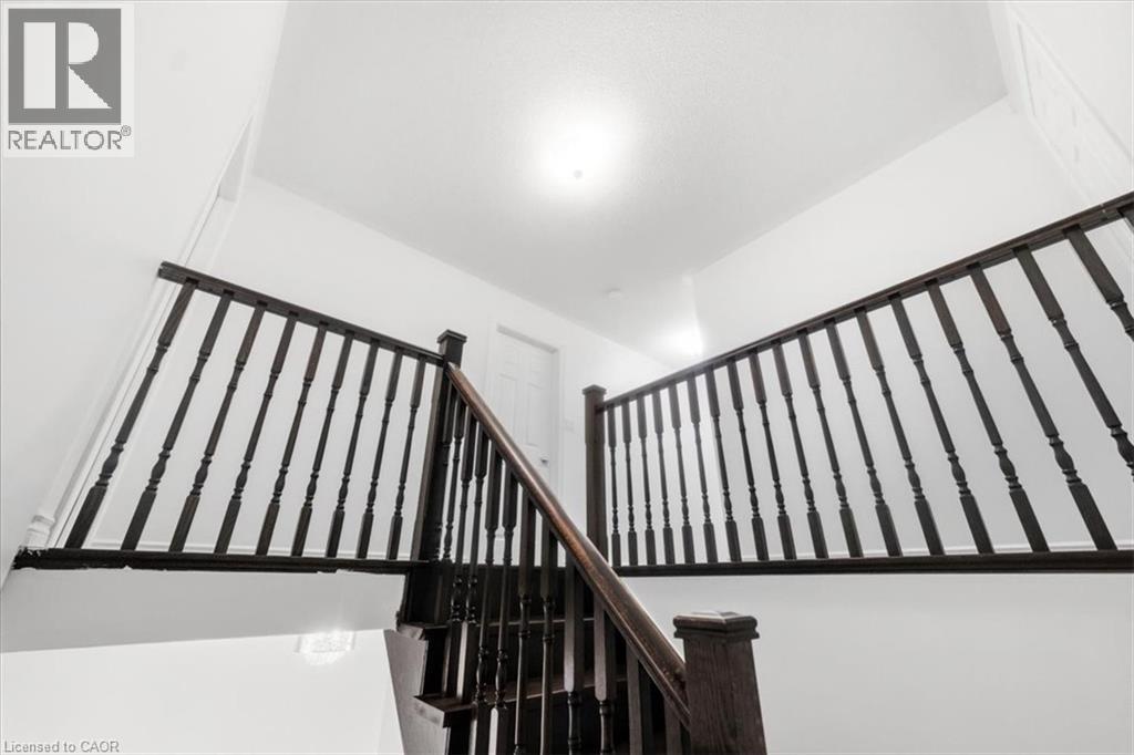 355 HOBBS Crescent, Milton, Ontario, L9T0J3 — Photo 12