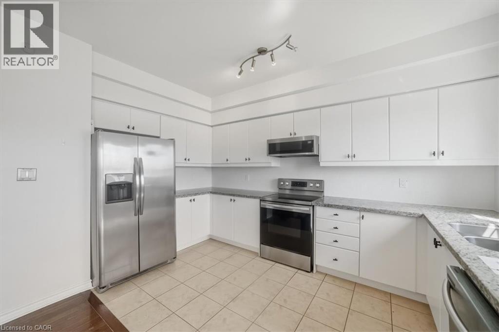 355 HOBBS Crescent, Milton, Ontario, L9T0J3 — Photo 7