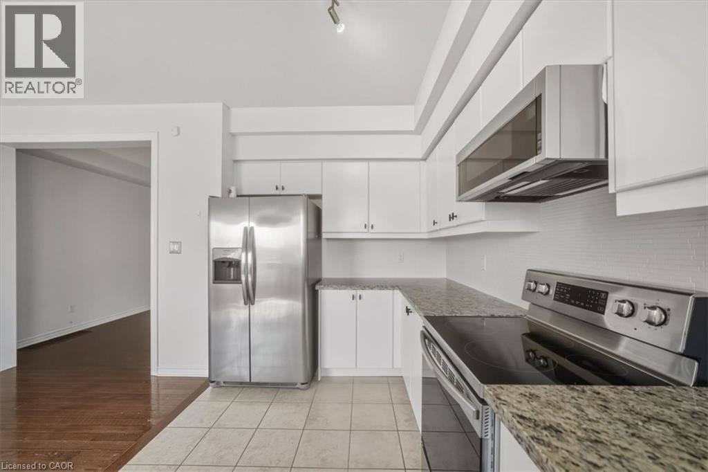 355 HOBBS Crescent, Milton, Ontario, L9T0J3 — Photo 8