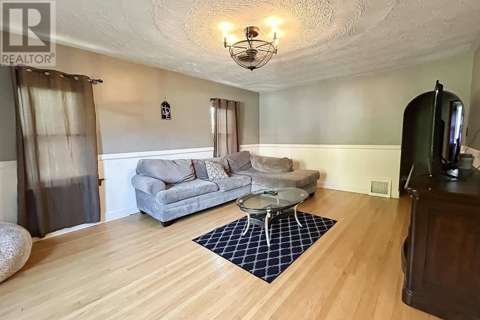 449 Wellington ST E, Sault Ste. Marie, Ontario, P6A2M1 — Photo 6