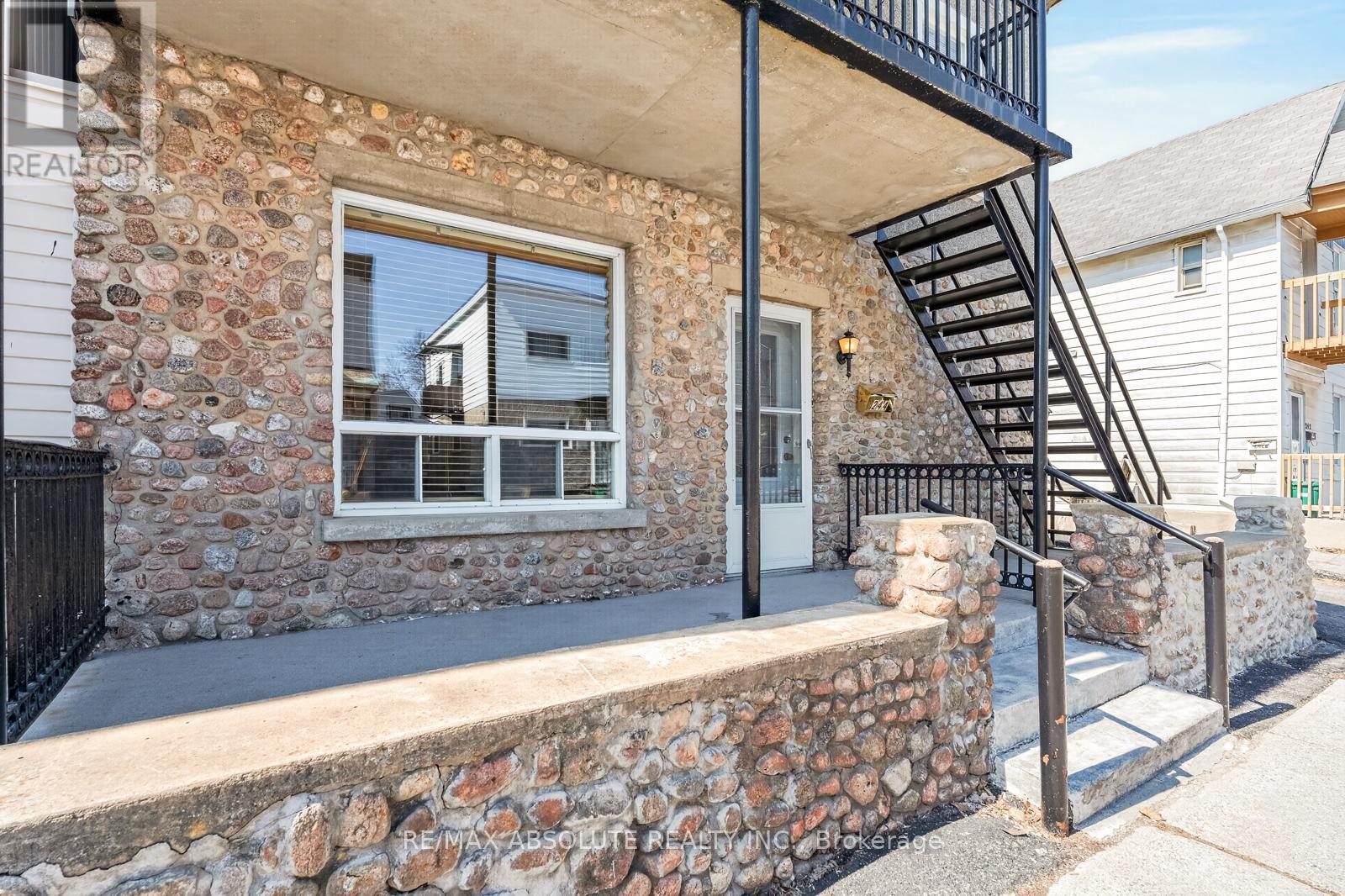 244 & 246 EMOND STREET, Ottawa, Ontario, K1L7R8 — Photo 3