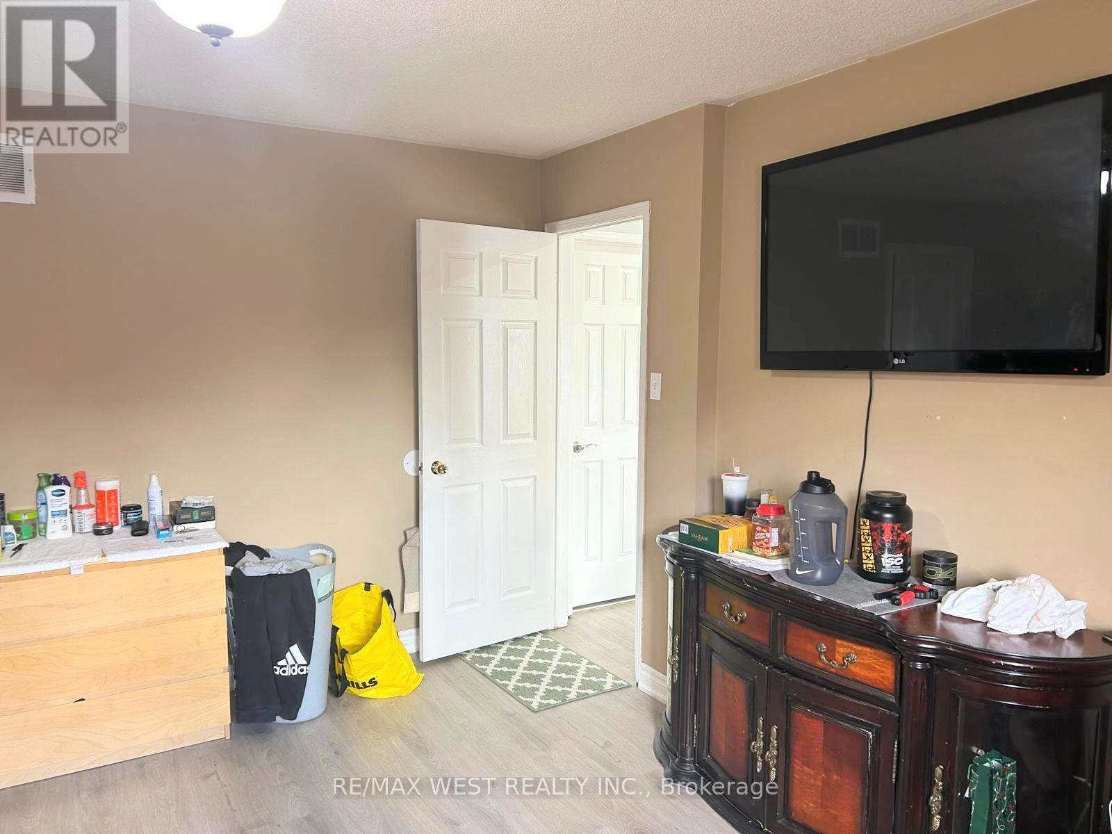 14 SUNCREST DRIVE, Brampton (Brampton West), Ontario, L6X4L6 — Photo 13