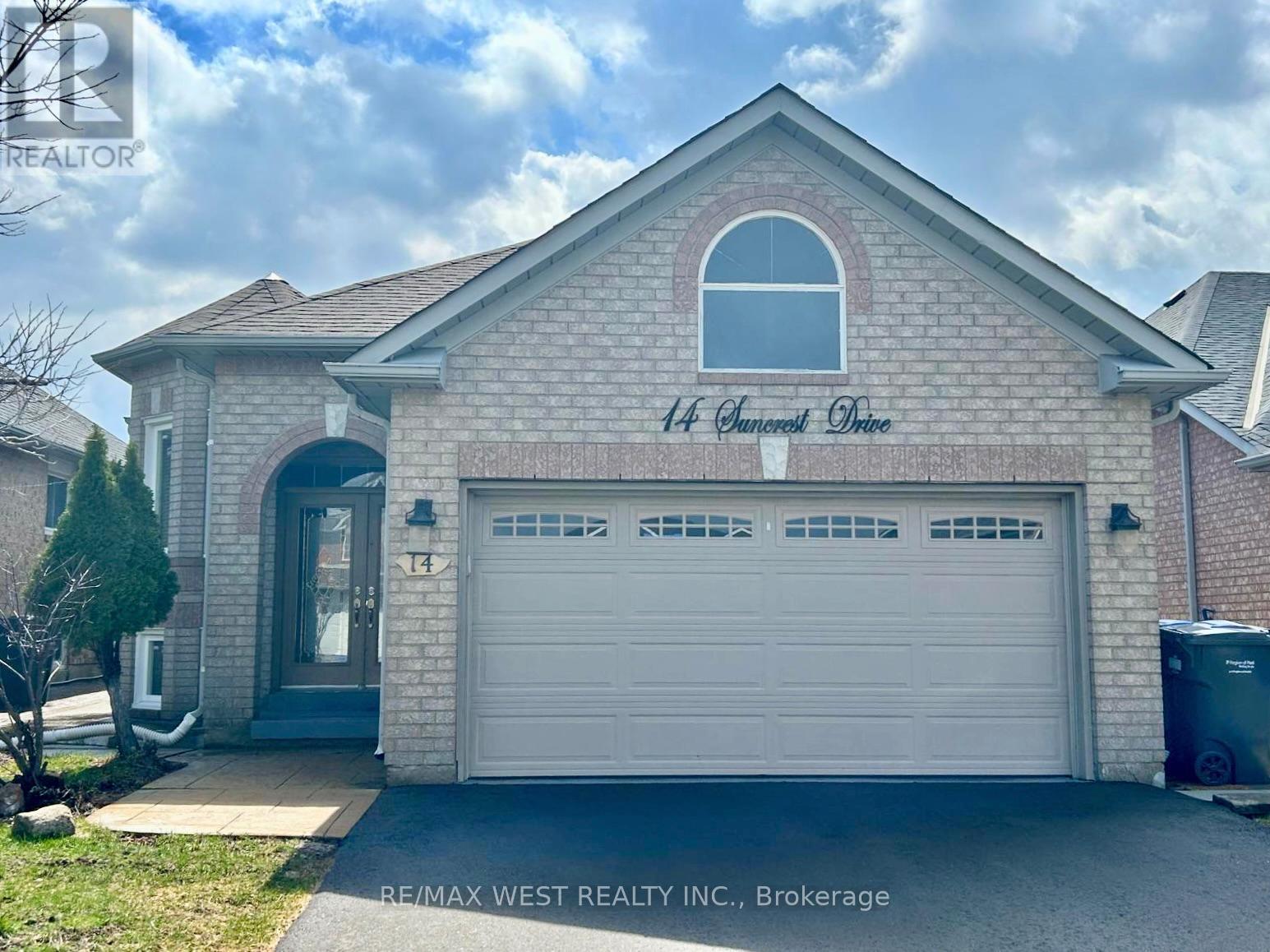 14 SUNCREST DRIVE, Brampton (Brampton West), Ontario, L6X4L6 — Photo 2