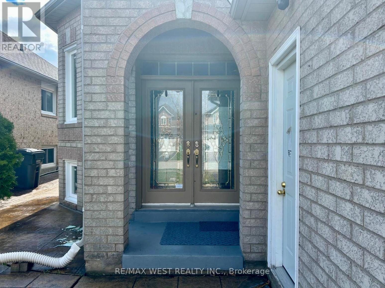 14 SUNCREST DRIVE, Brampton (Brampton West), Ontario, L6X4L6 — Photo 3