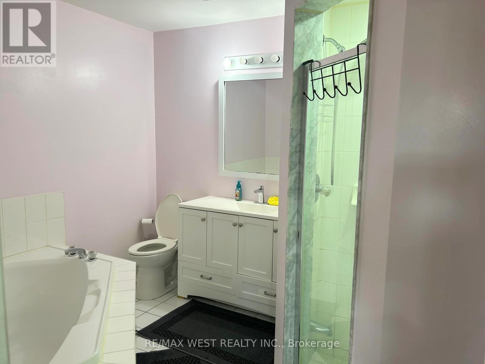 14 SUNCREST DRIVE, Brampton (Brampton West), Ontario, L6X4L6 — Photo 8