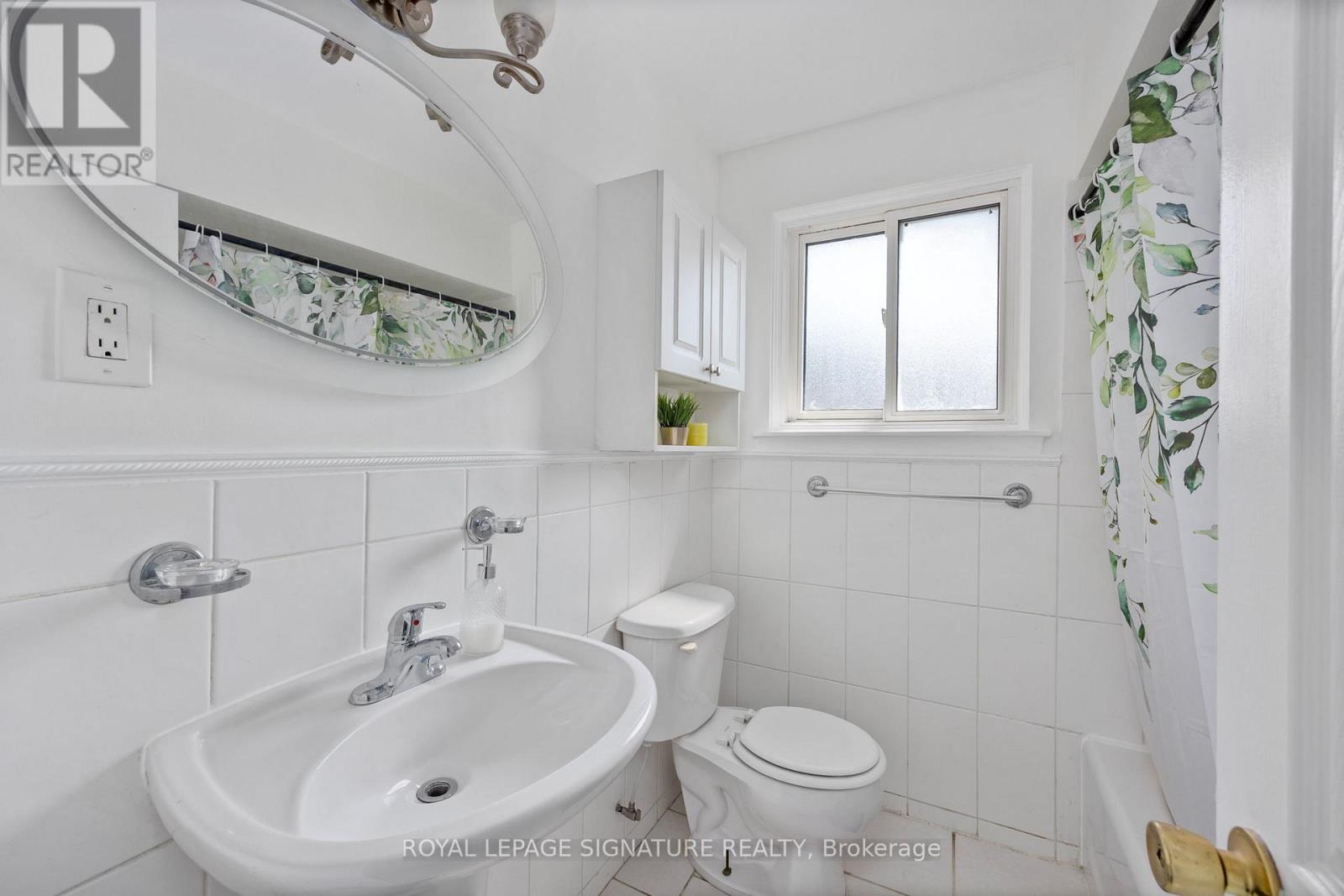 UPPER - 50 RHYDWEN AVENUE, Toronto (Birchcliffe-Cliffside), Ontario, M1N2E1 — Photo 11