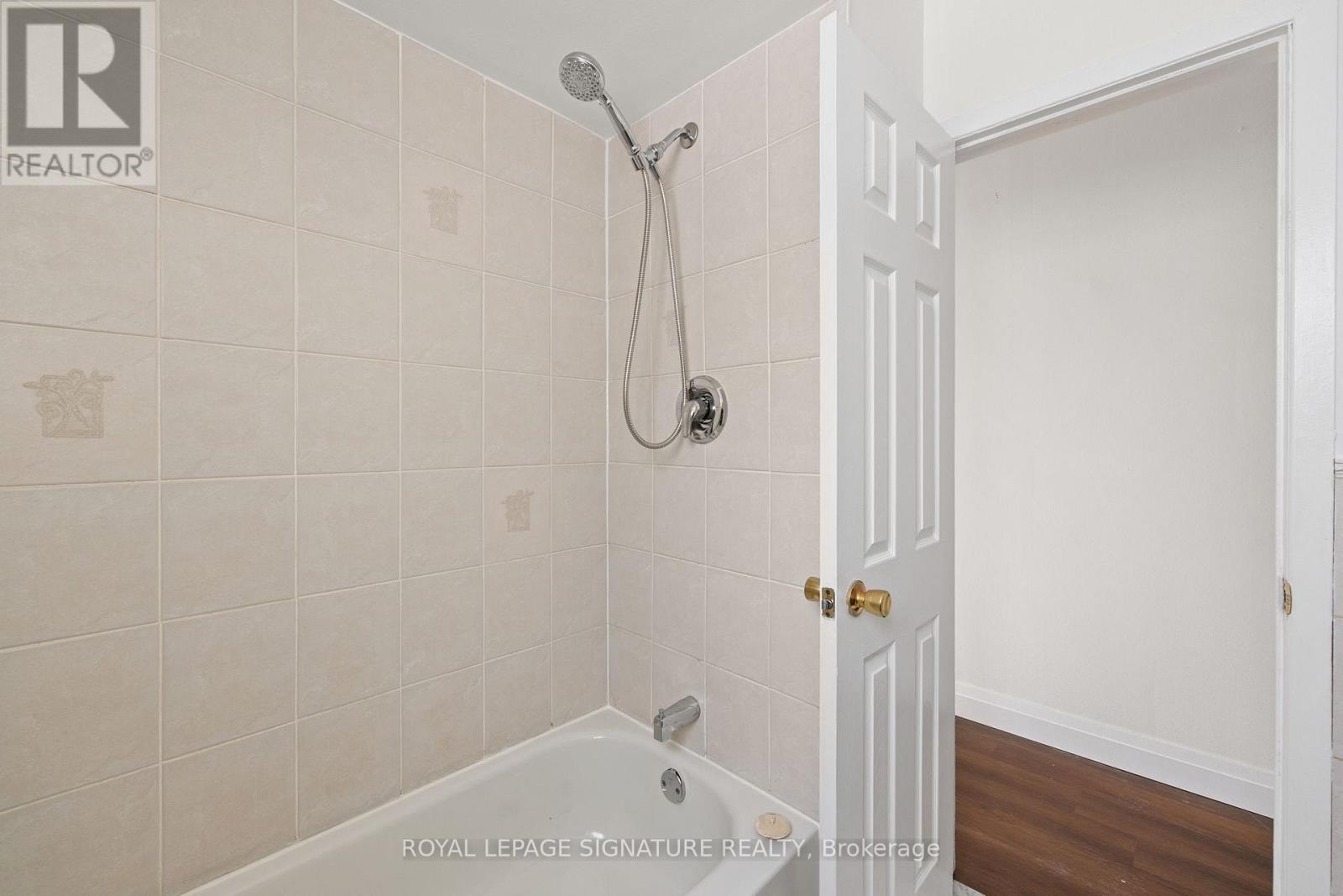 UPPER - 50 RHYDWEN AVENUE, Toronto (Birchcliffe-Cliffside), Ontario, M1N2E1 — Photo 12