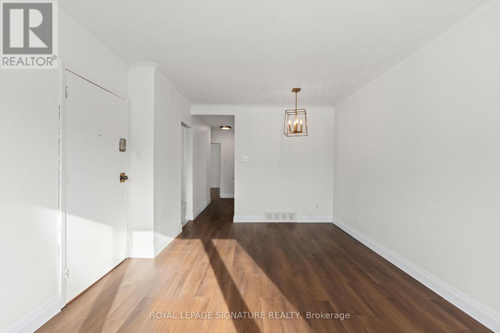 UPPER - 50 RHYDWEN AVENUE, Toronto (Birchcliffe-Cliffside), Ontario, M1N2E1 — Photo 3