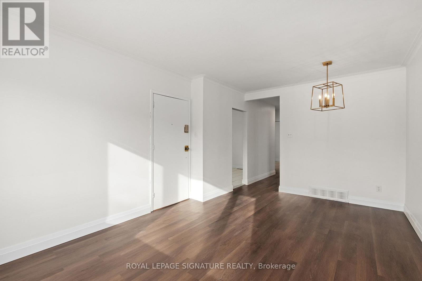 UPPER - 50 RHYDWEN AVENUE, Toronto (Birchcliffe-Cliffside), Ontario, M1N2E1 — Photo 5