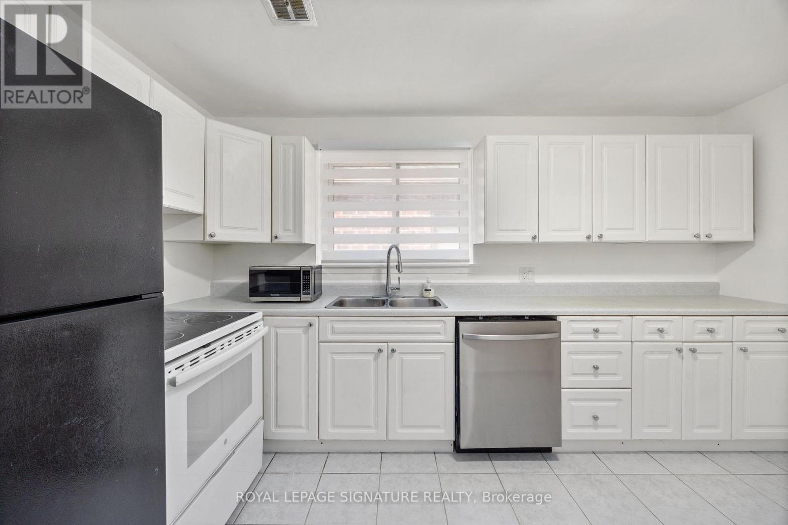 UPPER - 50 RHYDWEN AVENUE, Toronto (Birchcliffe-Cliffside), Ontario, M1N2E1 — Photo 7