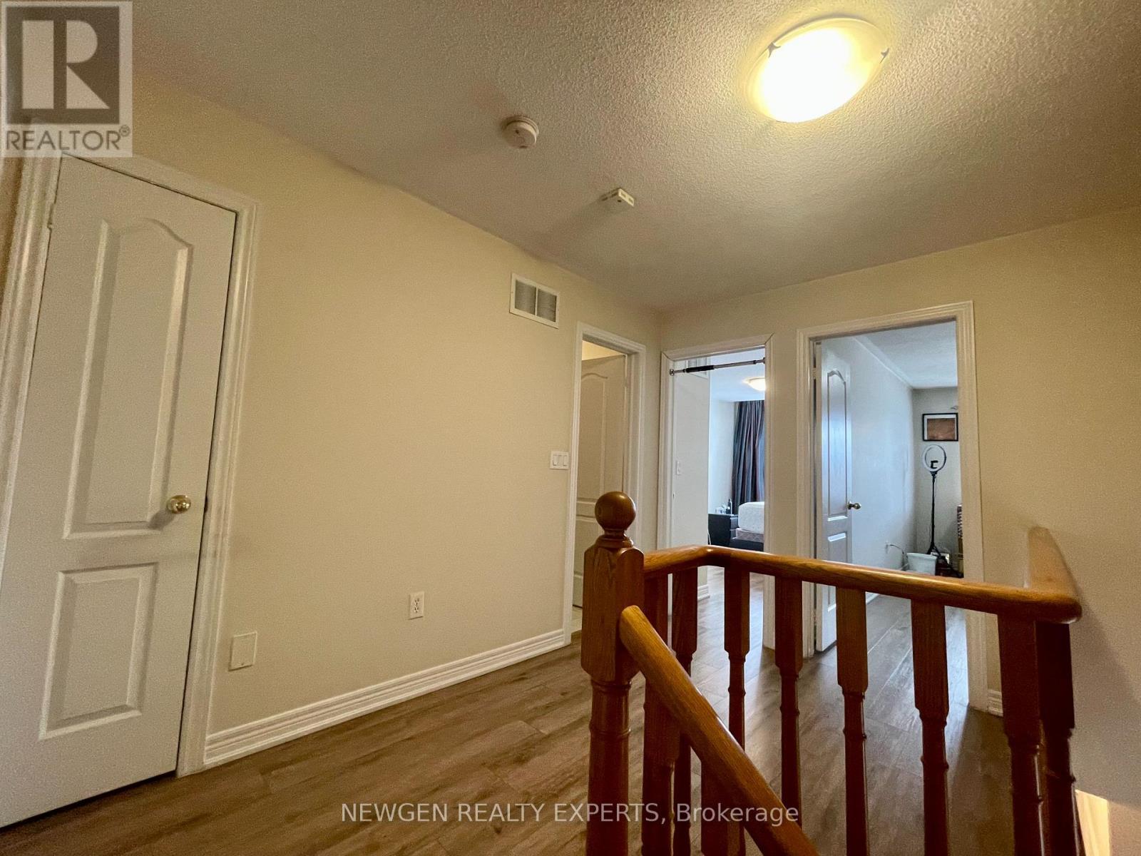 #UPPER - 42 CRYSTALVIEW CRESCENT, Brampton (Bram East), Ontario, L6P2R7 — Photo 10