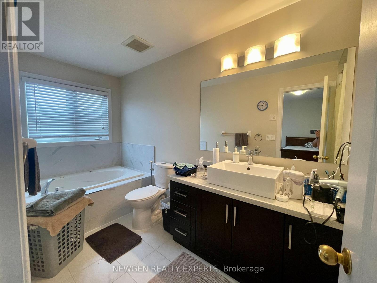 #UPPER - 42 CRYSTALVIEW CRESCENT, Brampton (Bram East), Ontario, L6P2R7 — Photo 16