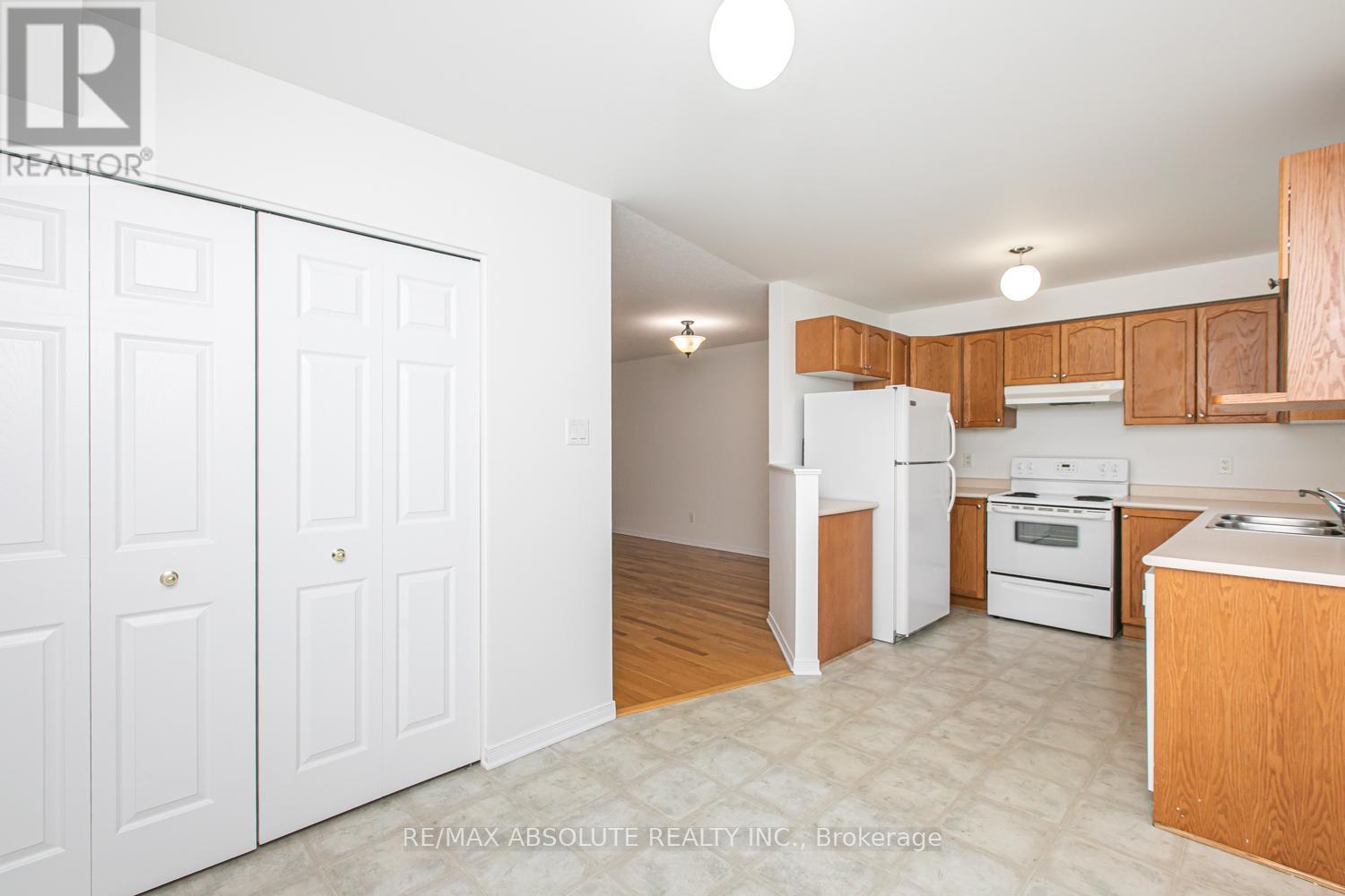 242 GERSHWIN PRIVATE, Ottawa, Ontario, K2H1G5 — Photo 12