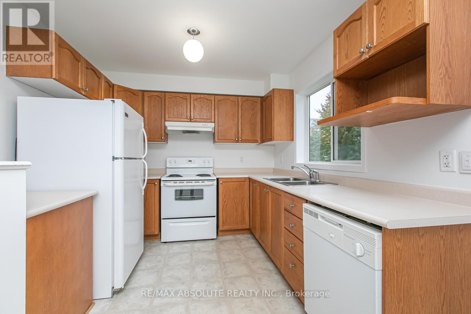 242 GERSHWIN PRIVATE, Ottawa, Ontario, K2H1G5 — Photo 6