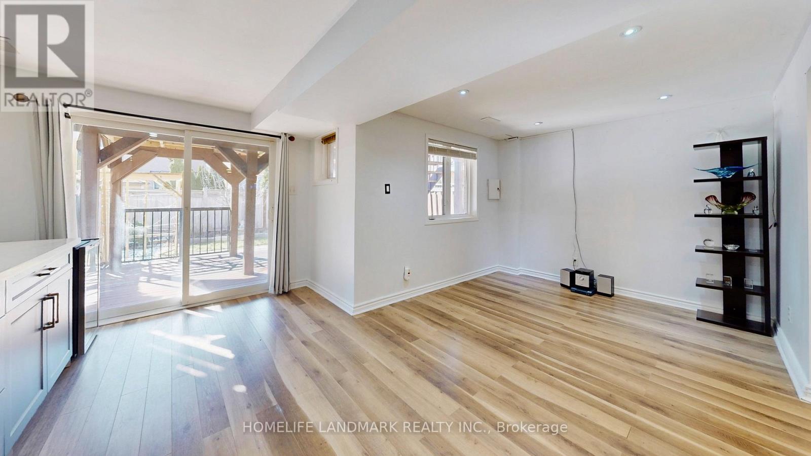 32 ARCO CIRCLE, Vaughan (Maple), Ontario, L6A3Z7 — Photo 13