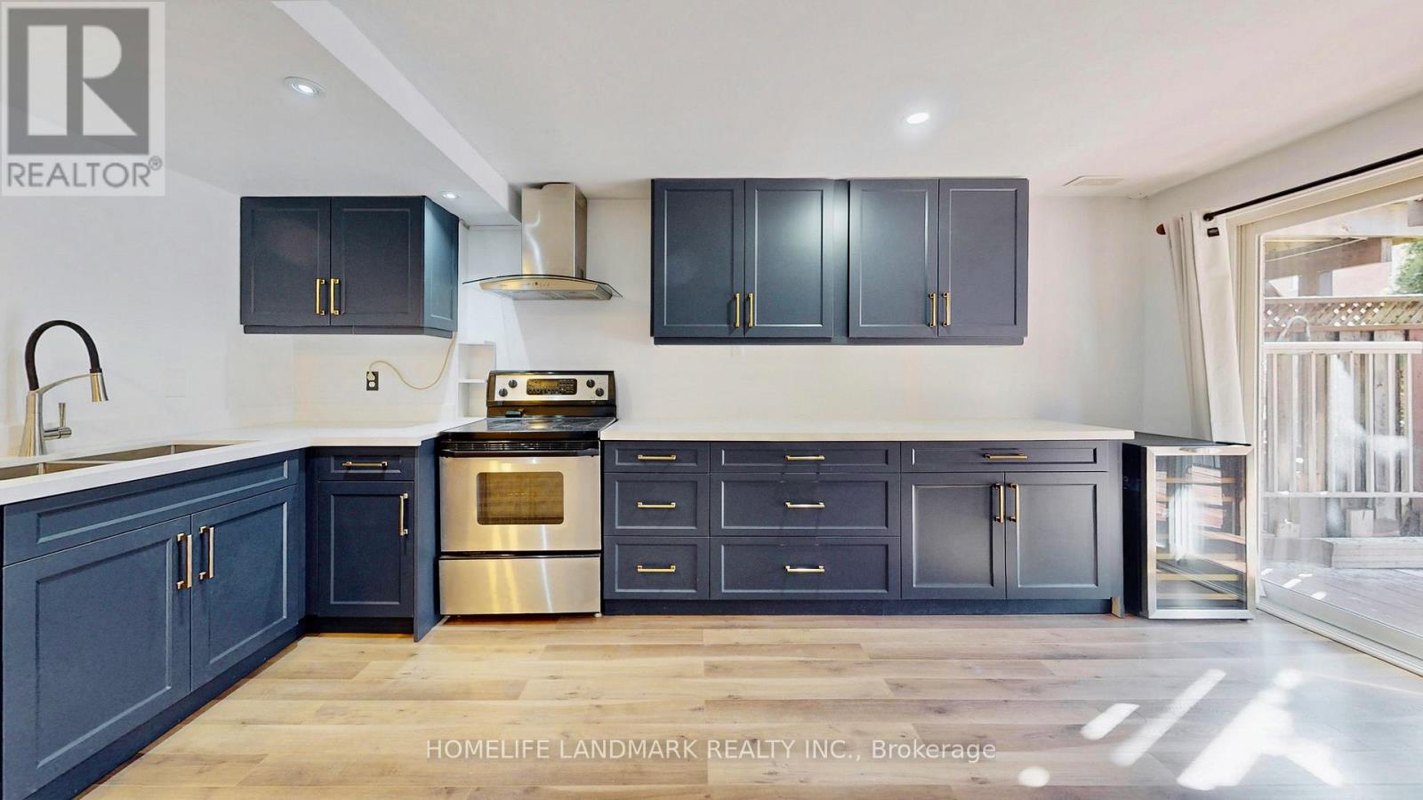 32 ARCO CIRCLE, Vaughan (Maple), Ontario, L6A3Z7 — Photo 15