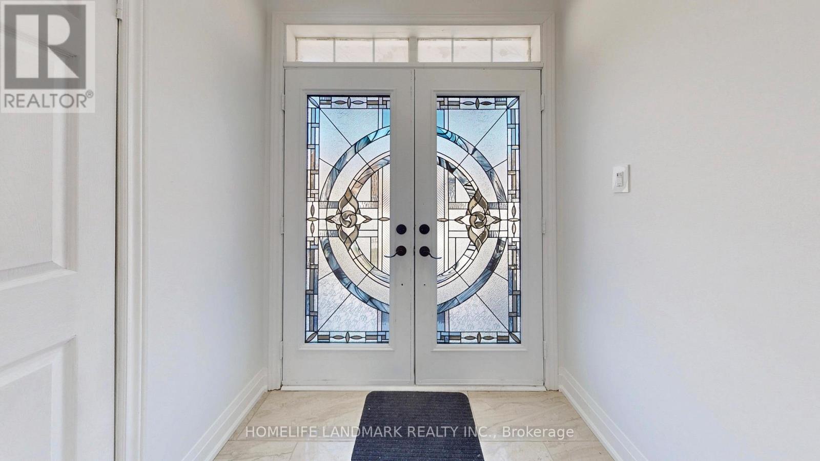 32 ARCO CIRCLE, Vaughan (Maple), Ontario, L6A3Z7 — Photo 7