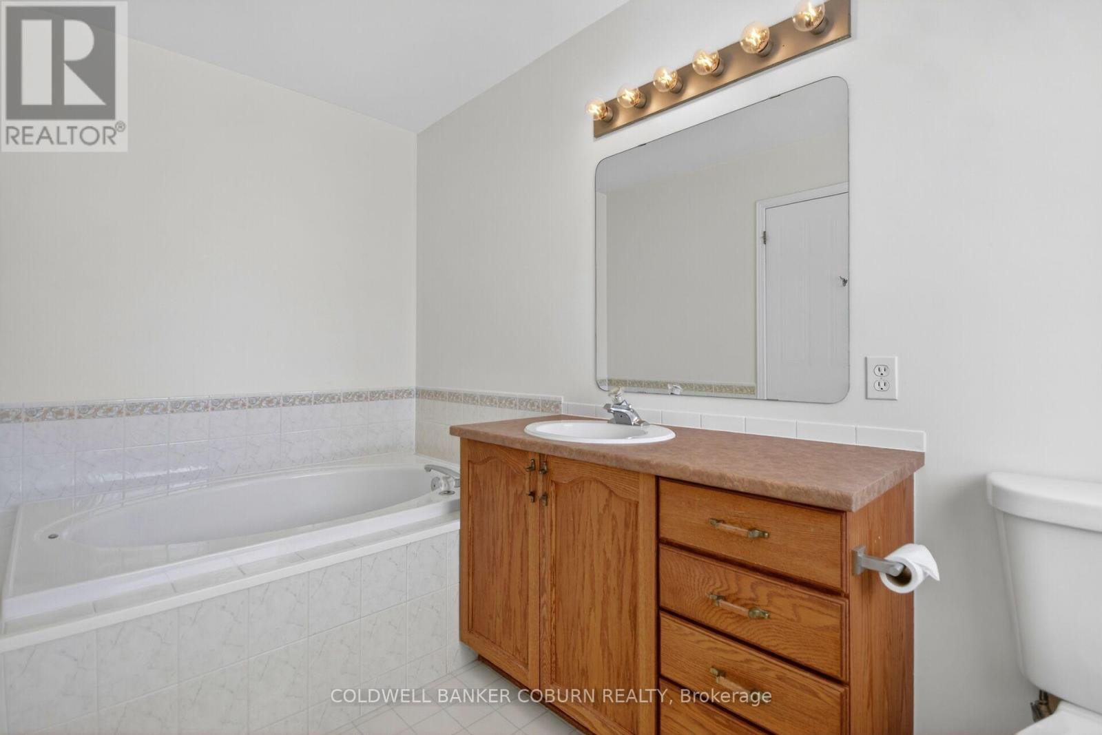 89 FLOWERTREE CRESCENT N, Ottawa, Ontario, K2M2R7 — Photo 12