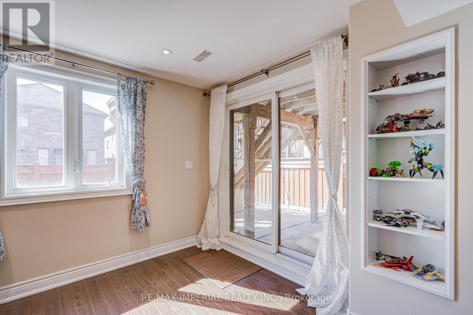 28 MANCINI CRESCENT, Richmond Hill (Jefferson), Ontario, L4E0T1 — Photo 35