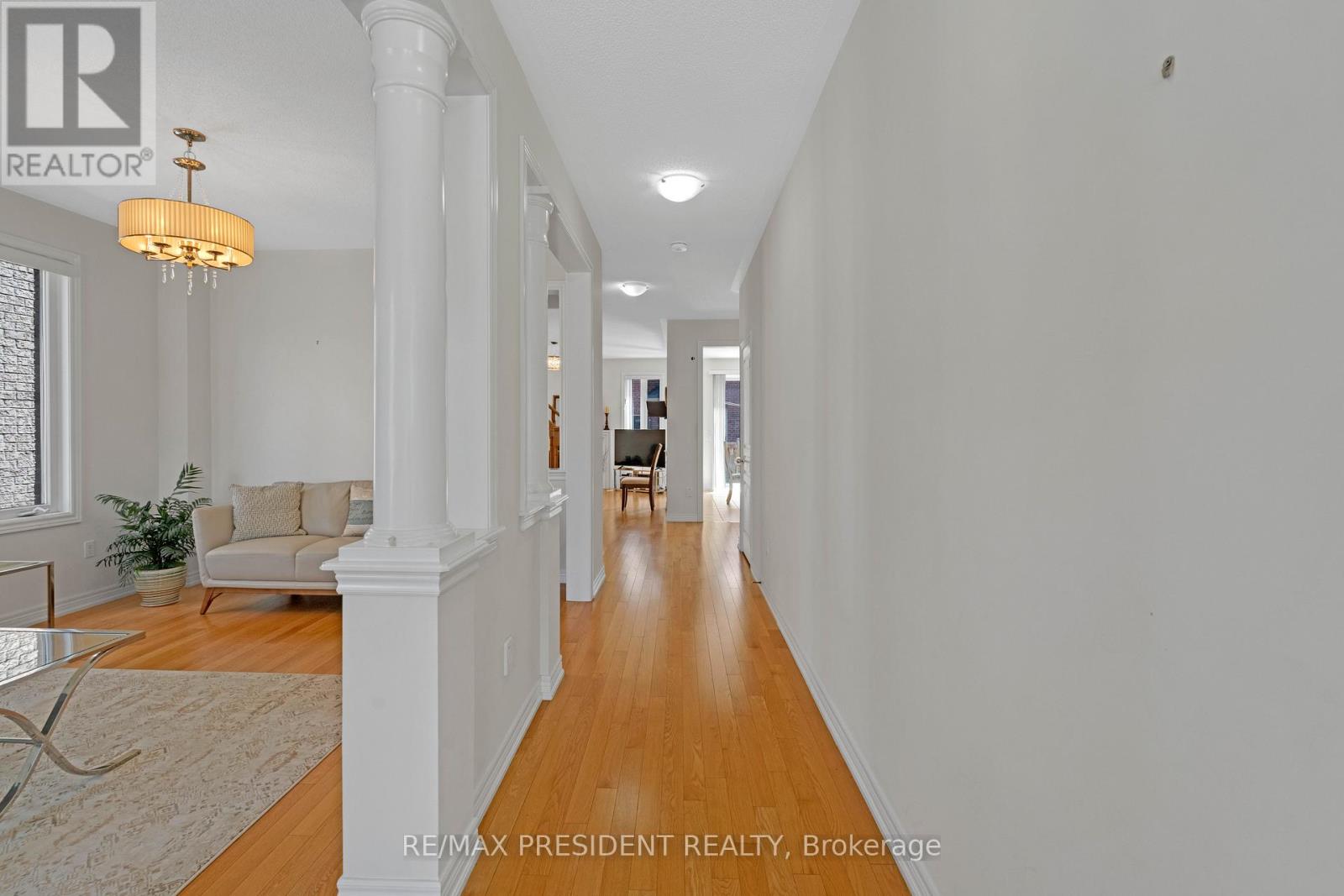 7 WELLPARK WAY, Brampton (Bram East), Ontario, L6P3Z6 — Photo 4
