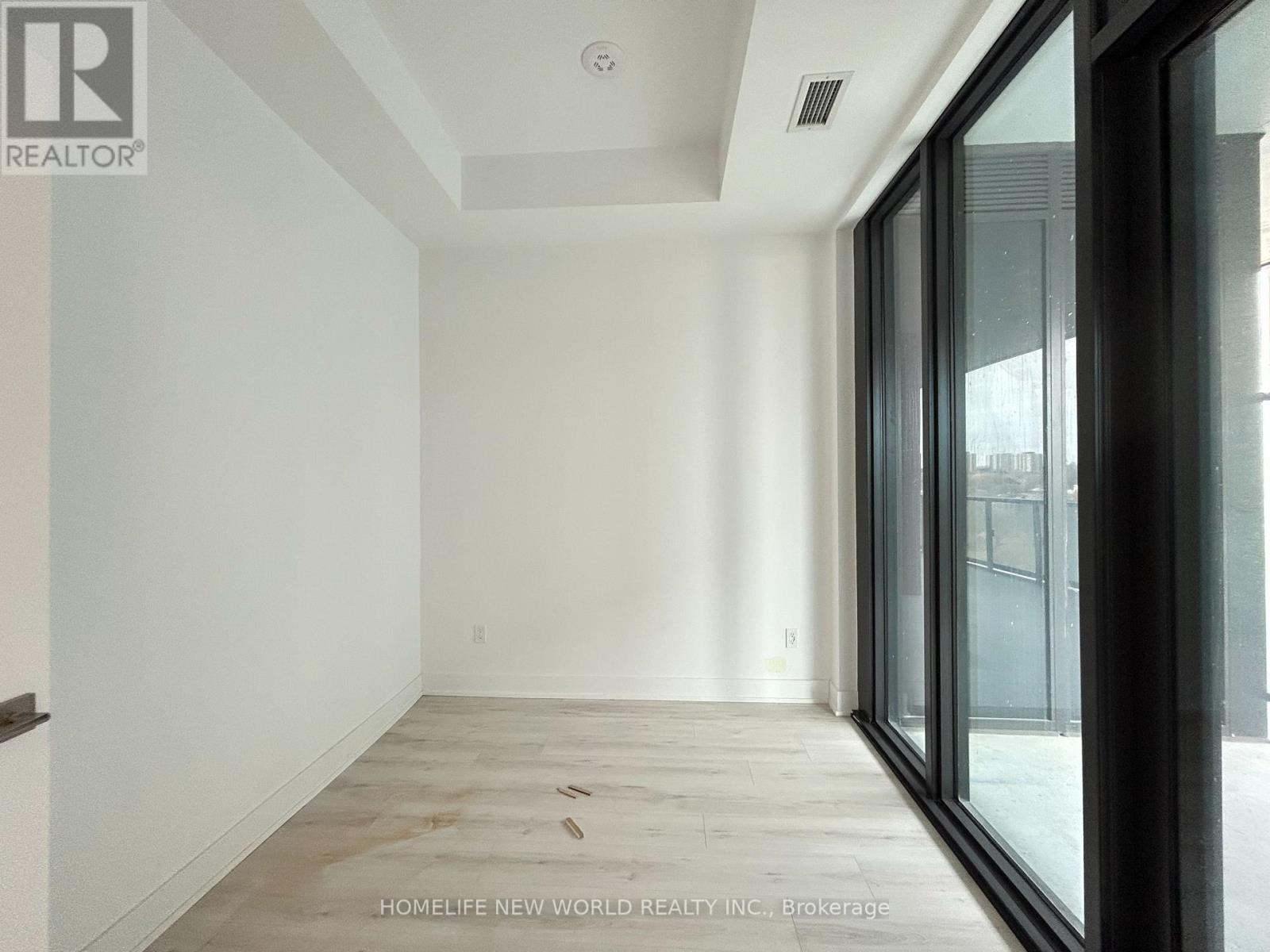 6 - 29 GREEN TRAIL COURT, Toronto (Bayview Village), Ontario, M2K0J9 — Photo 3