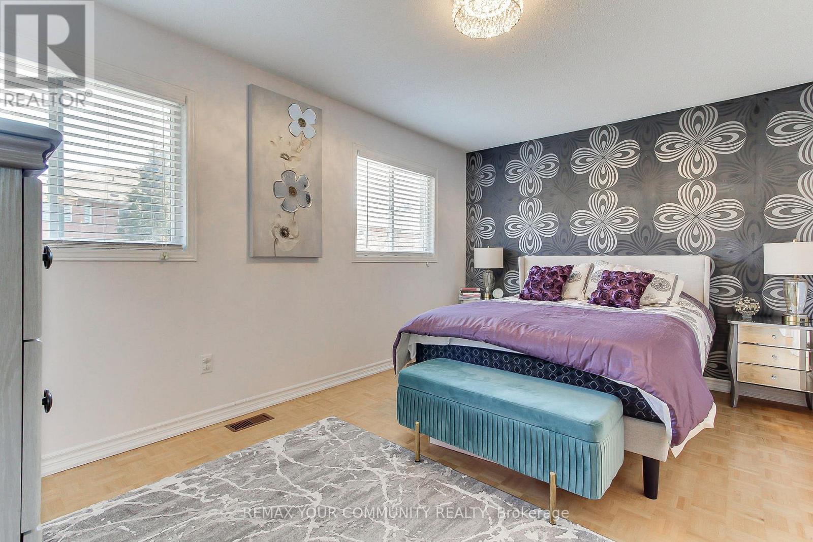 45 HARMONY ROAD, Vaughan (Patterson), Ontario, L4K5G5 — Photo 2