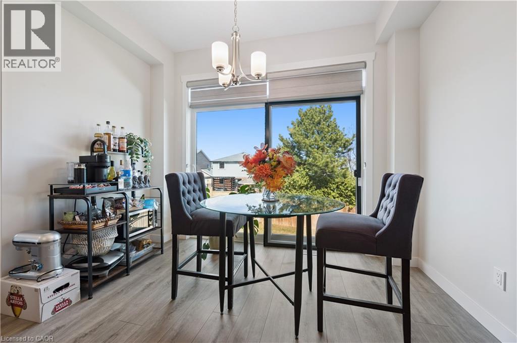 40 MOON Crescent, Cambridge, Ontario, N1S0C4 — Photo 12