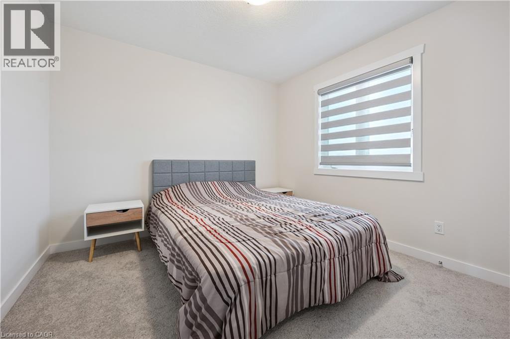 40 MOON Crescent, Cambridge, Ontario, N1S0C4 — Photo 15