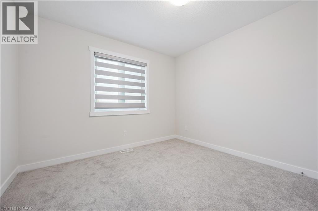 40 MOON Crescent, Cambridge, Ontario, N1S0C4 — Photo 17