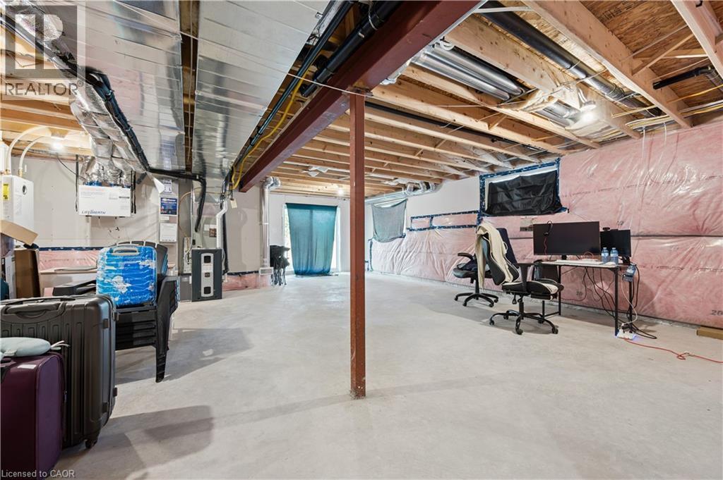 40 MOON Crescent, Cambridge, Ontario, N1S0C4 — Photo 25