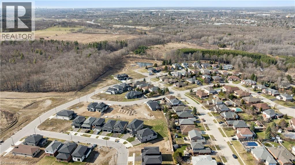 40 MOON Crescent, Cambridge, Ontario, N1S0C4 — Photo 35