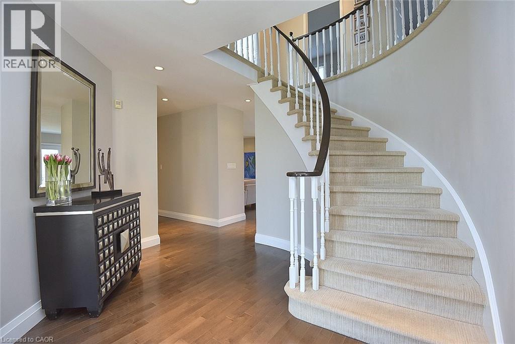 87 JEROME PARK Drive, Dundas, Ontario, L9H6R8 — Photo 7