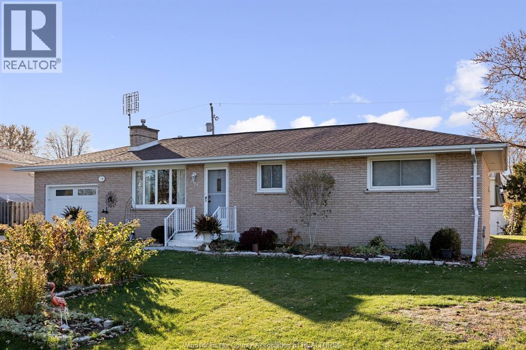 291 ELM, Lakeshore, Ontario, N0R1N0 — Photo 2