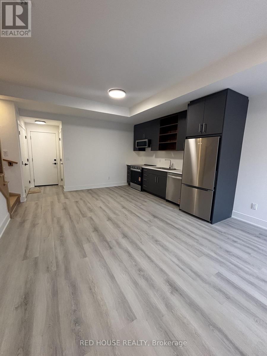 104 EVERETT COMMON, St. Catharines (Oakdale), Ontario, L2P0H2 — Photo 4