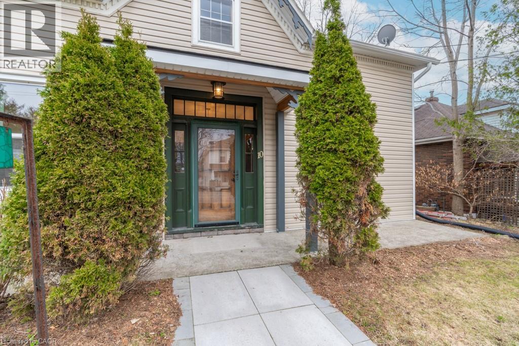 10 BADENOCH Street, Morriston, Ontario, N0B2C0 — Photo 2