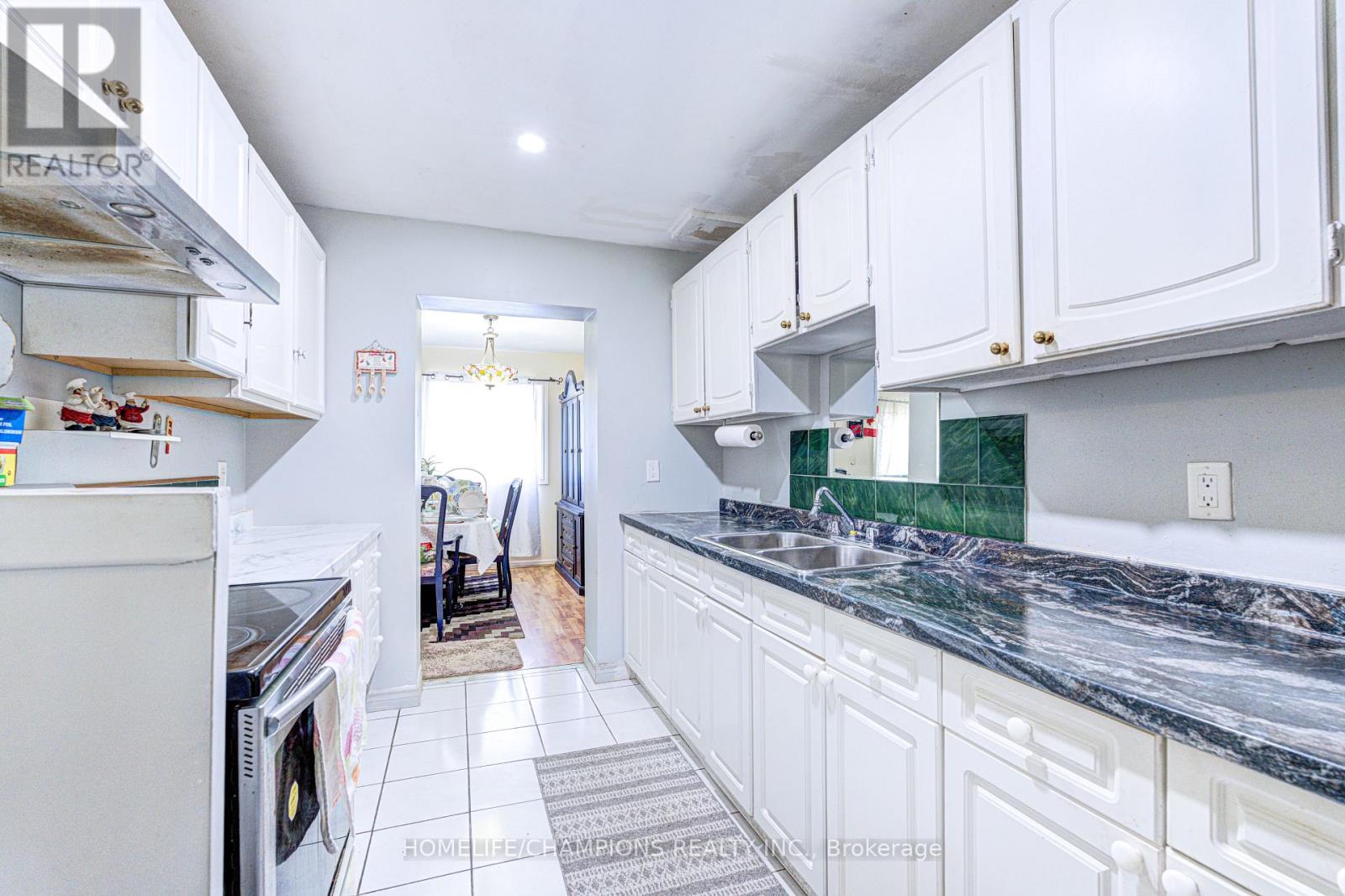 38 DUNSFOLD DRIVE, Toronto (Malvern), Ontario, M1B1T6 — Photo 12