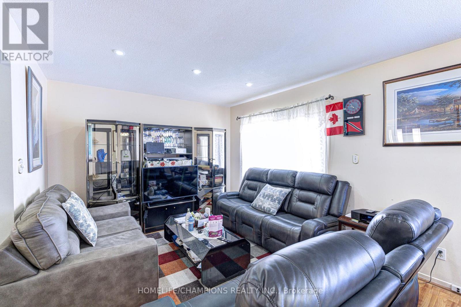38 DUNSFOLD DRIVE, Toronto (Malvern), Ontario, M1B1T6 — Photo 7