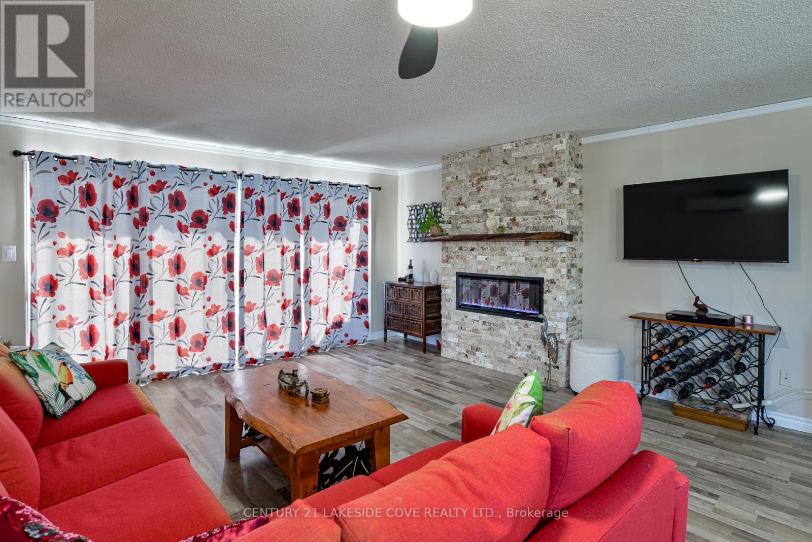 UNIT 27 - 1 PARADISE BOULEVARD S, Ramara, Ontario, L0K1B0 — Photo 3