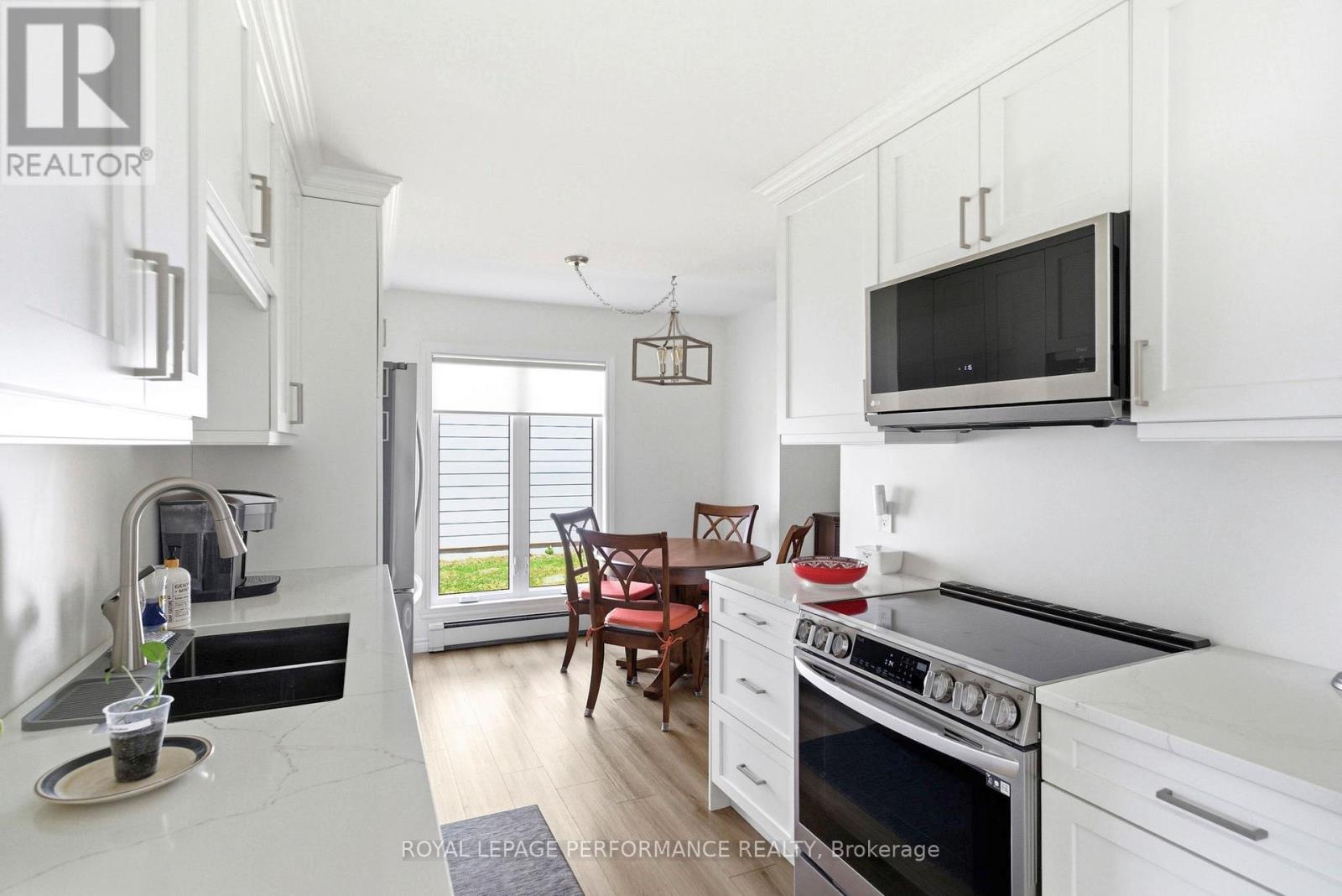 216 DANIS AVENUE, Cornwall, Ontario, K6H5E7 — Photo 14