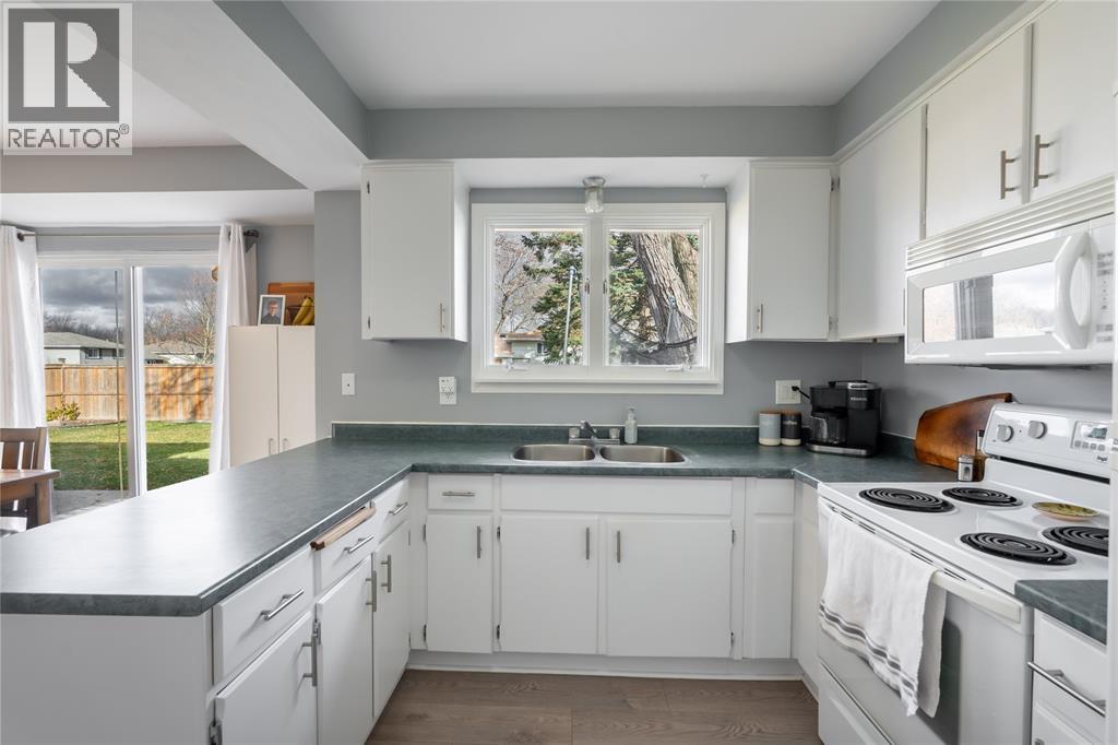 304 BRENTWOOD CRESCENT, St Clair, Ontario, N0N1G0 — Photo 10