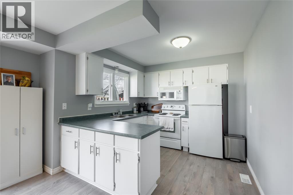 304 BRENTWOOD CRESCENT, St Clair, Ontario, N0N1G0 — Photo 11