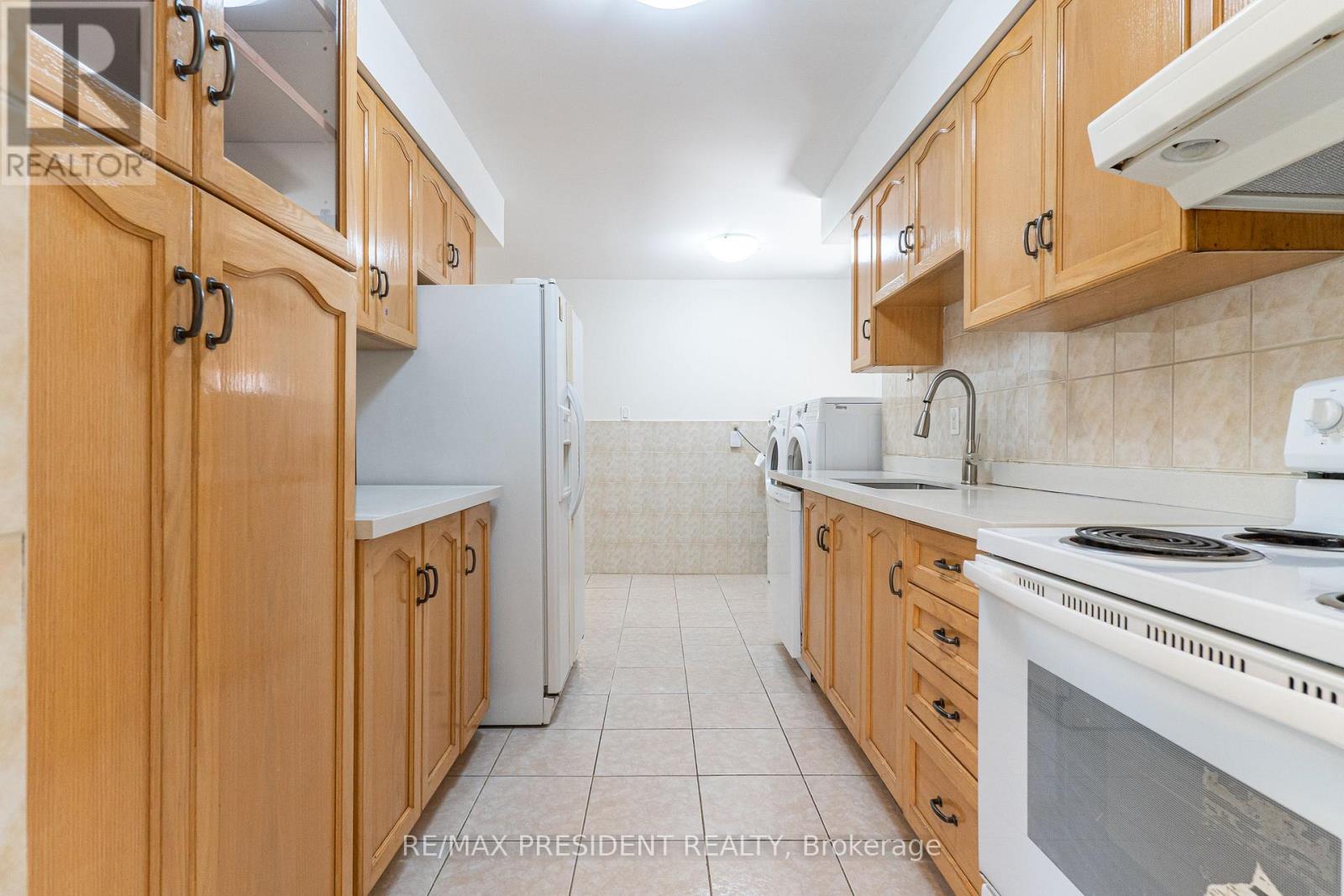(UPPER) - 17 MANITOU CRESCENT, Brampton (Central Park), Ontario, L6S2Z6 — Photo 10