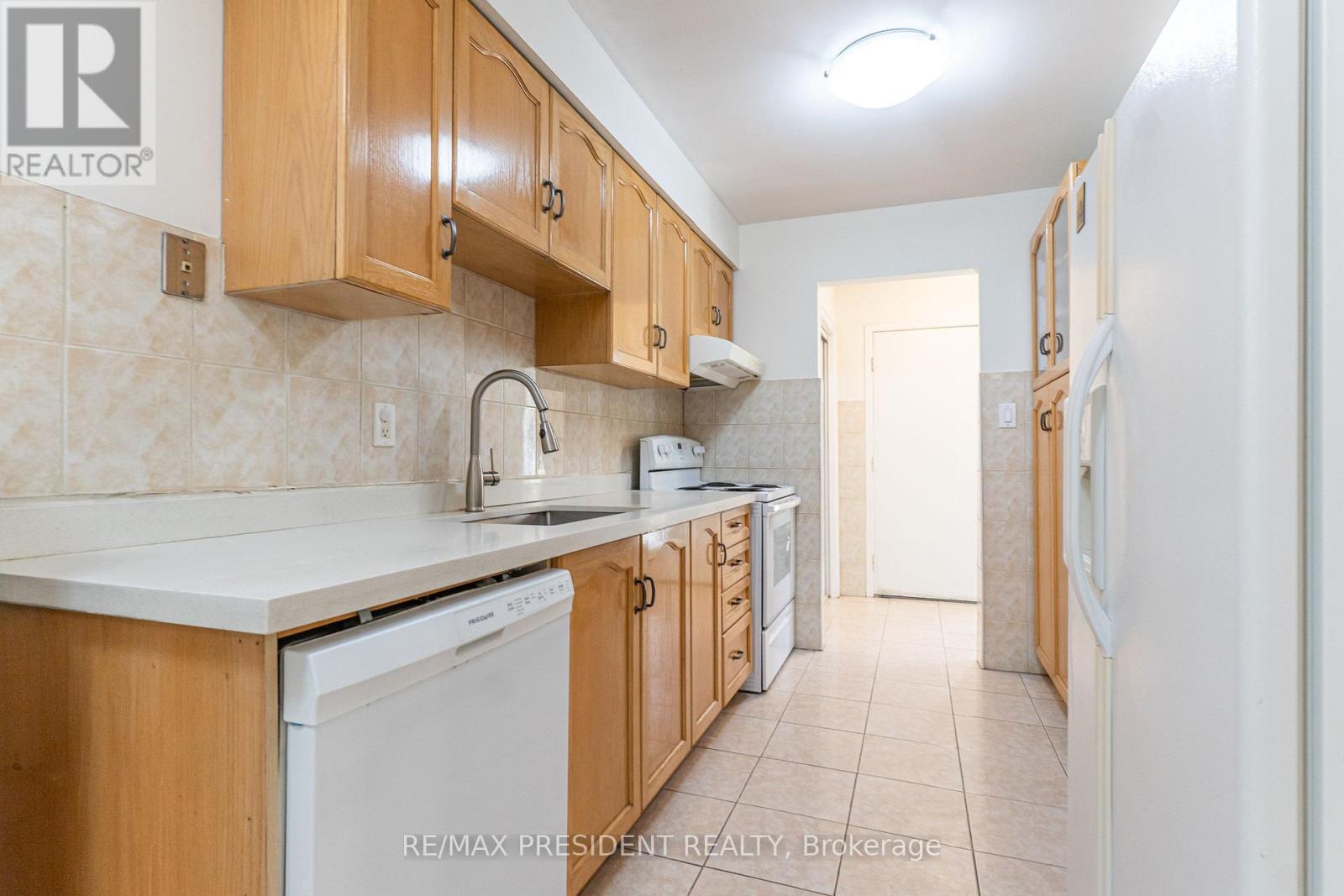 (UPPER) - 17 MANITOU CRESCENT, Brampton (Central Park), Ontario, L6S2Z6 — Photo 11