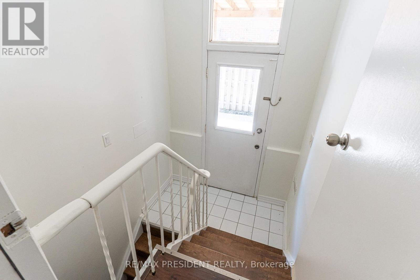 (UPPER) - 17 MANITOU CRESCENT, Brampton (Central Park), Ontario, L6S2Z6 — Photo 24