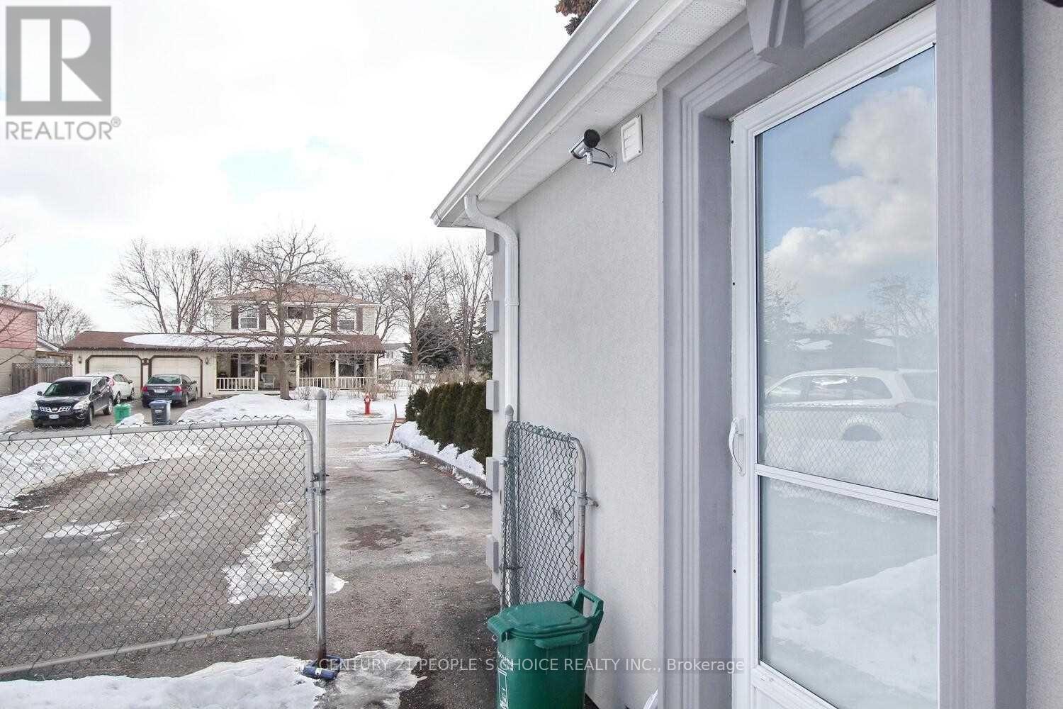 83 FALLINGDALE CRESCENT, Brampton (Southgate), Ontario, L6T3J5 — Photo 12