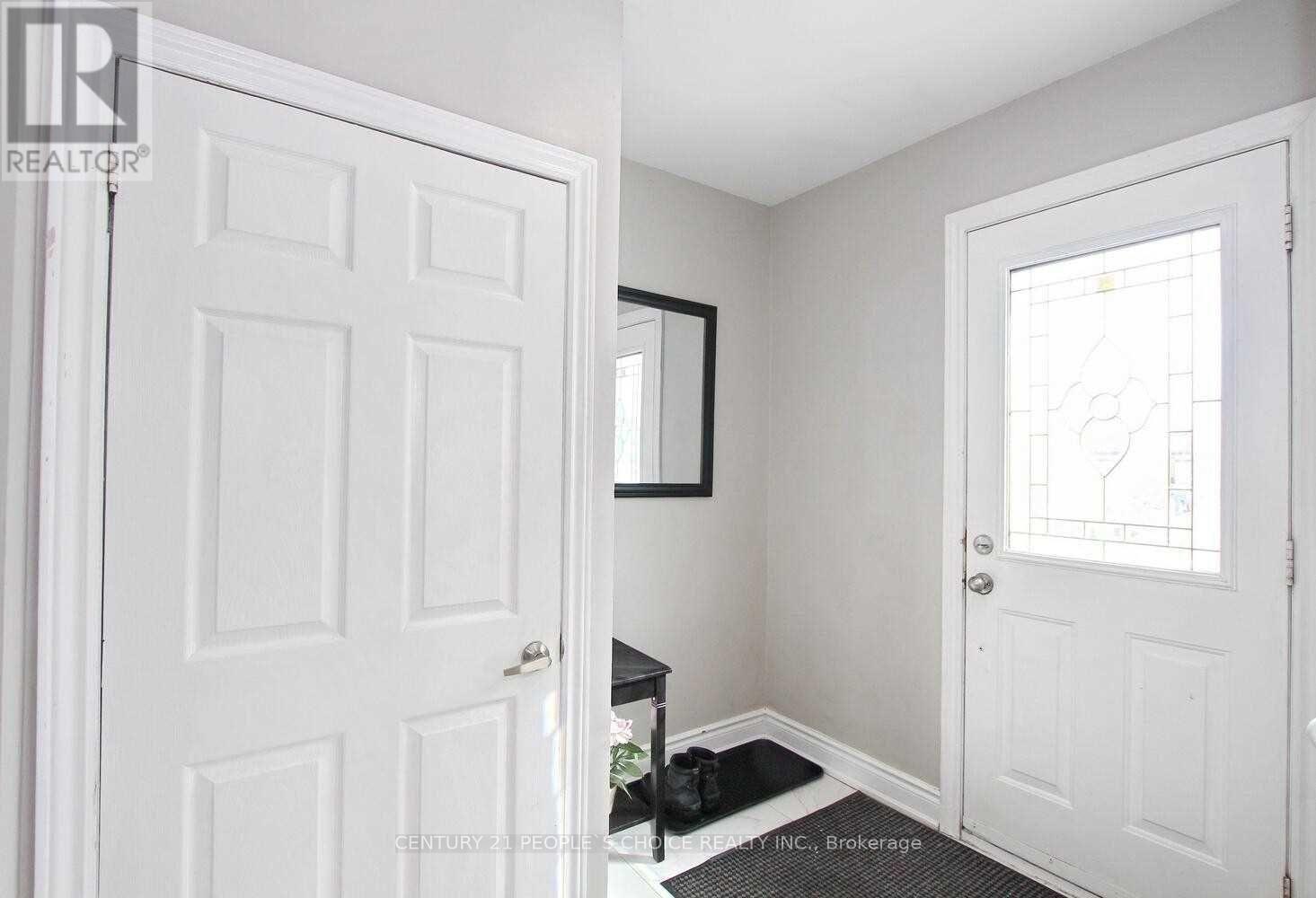 83 FALLINGDALE CRESCENT, Brampton (Southgate), Ontario, L6T3J5 — Photo 2