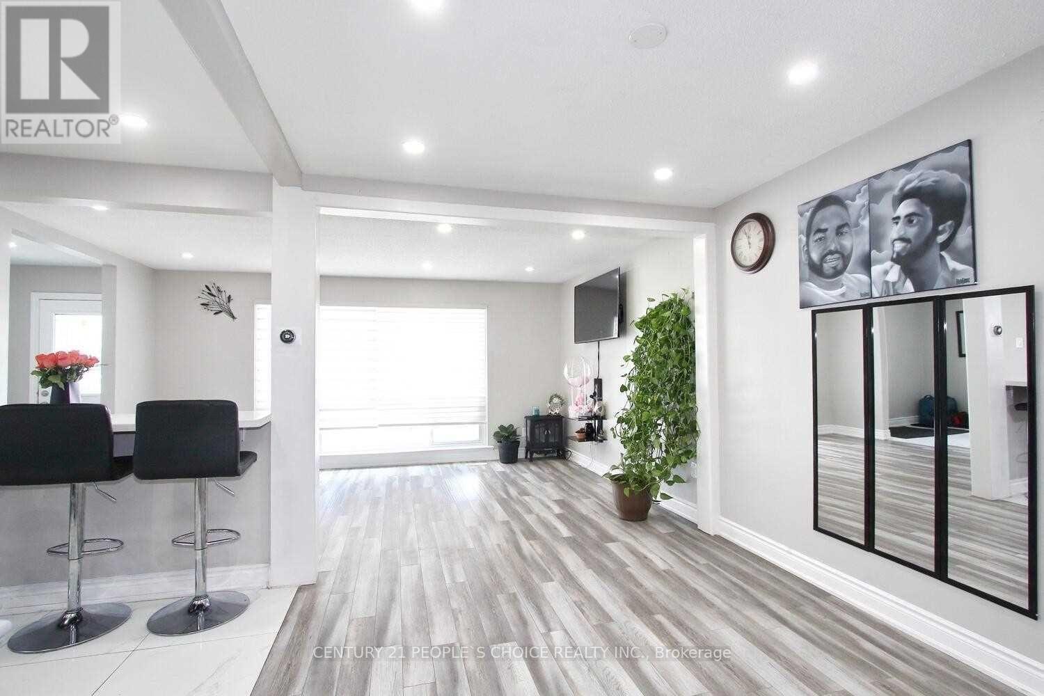 83 FALLINGDALE CRESCENT, Brampton (Southgate), Ontario, L6T3J5 — Photo 6